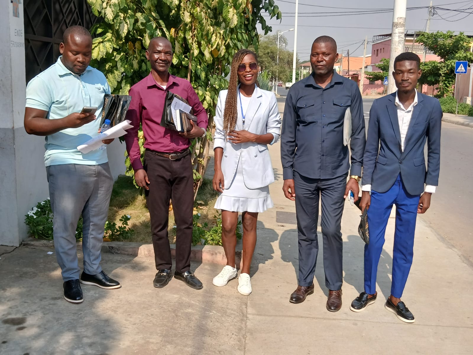 Membros da RENARDEFPON, após o encontro restrito com o delegado da província do Namibe Camarada Amaro.